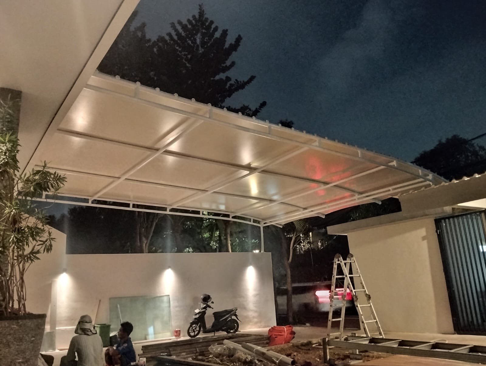 Struktur Tensile Membrane Larangan